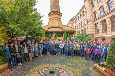 Participants of the Chow Lectures 2025 at the Max Planck Institute for Mathematics in the Sciences (MPI MiS) in Leipzig, held from October 6–8, 2025, featuring this year’s speaker, Nima Arkani-Hamed (Institute for Advanced Study, Princeton).